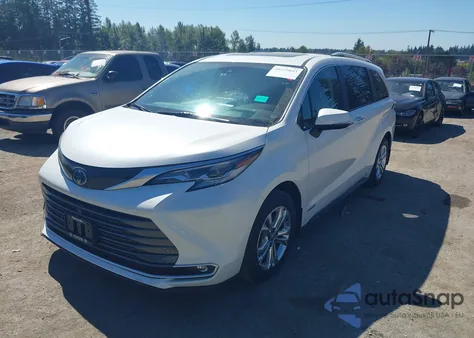 2021 Toyota Sienna Platinum z USA, uszkodzony, nr VIN 5TDESKFCXMS027643